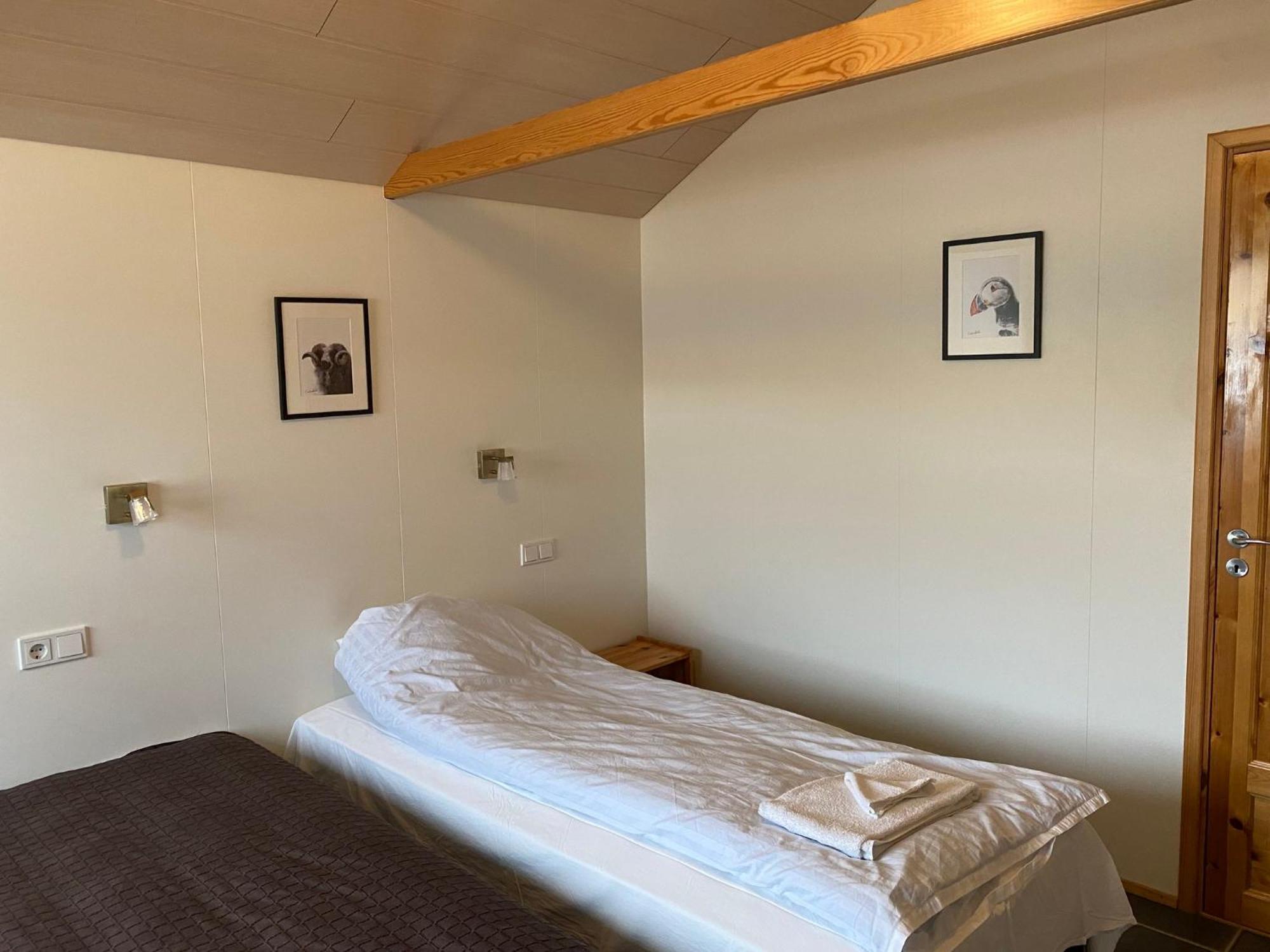 Bakkafloet Guesthouse Varmahlid  Buitenkant foto