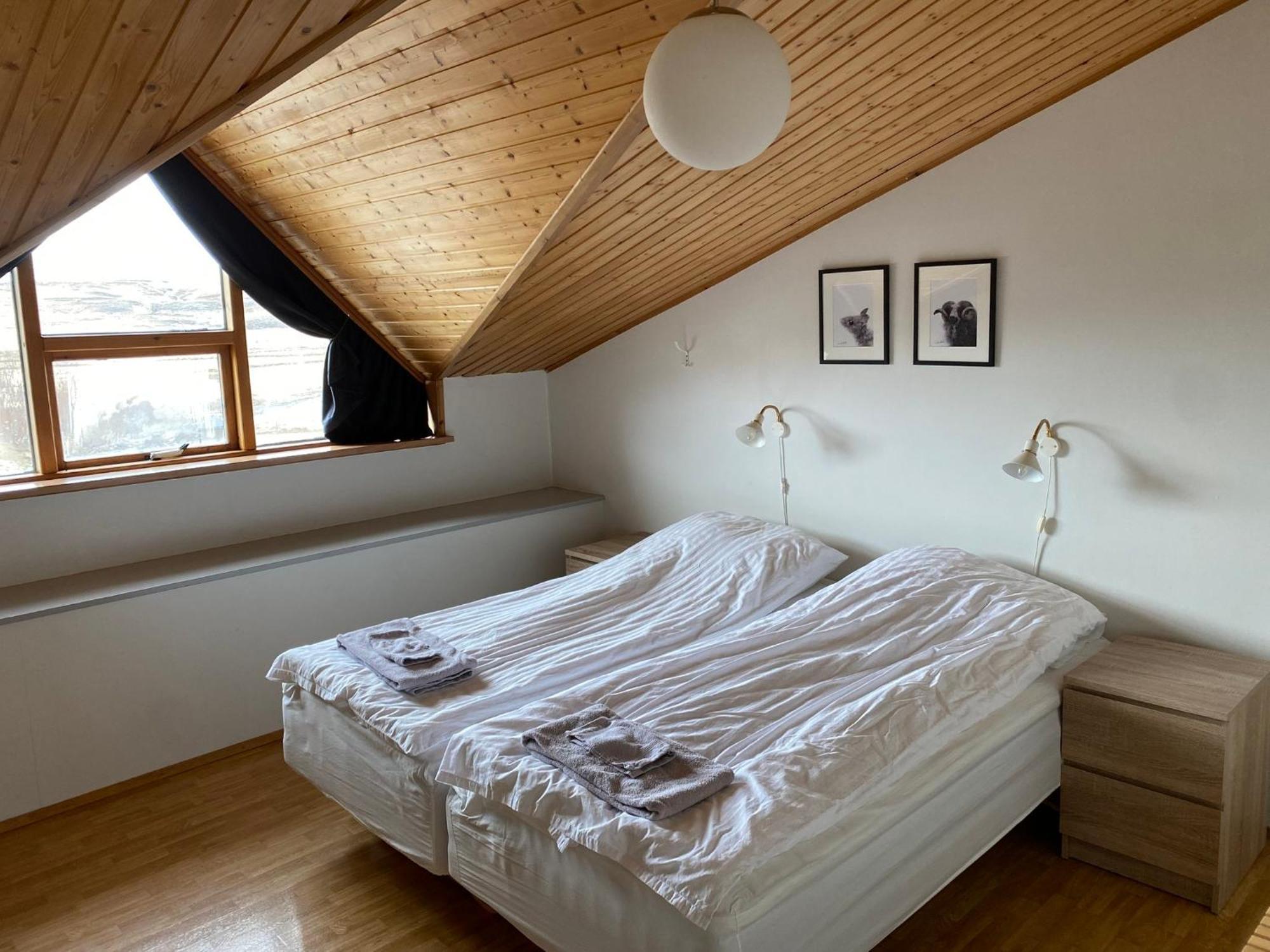 Bakkafloet Guesthouse Varmahlid  Buitenkant foto
