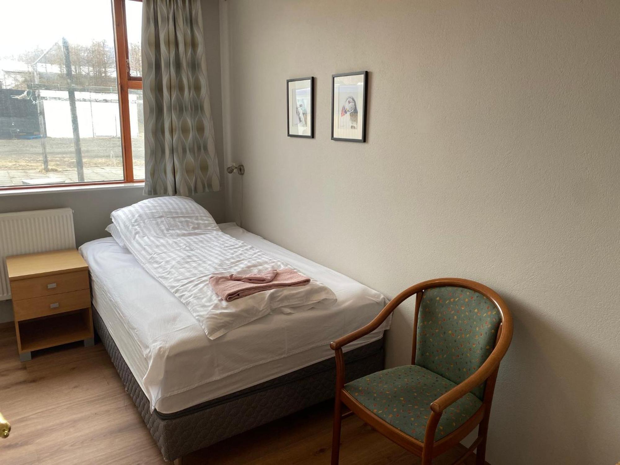 Bakkafloet Guesthouse Varmahlid  Buitenkant foto